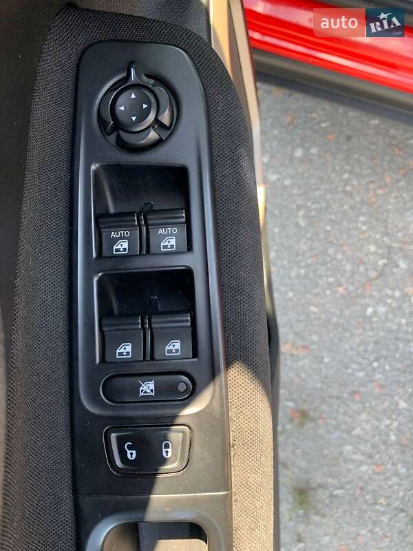 Внедорожник / Кроссовер Jeep Renegade 2015 в Борисполе