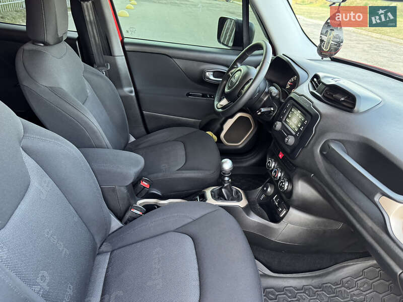 Внедорожник / Кроссовер Jeep Renegade 2015 в Харькове