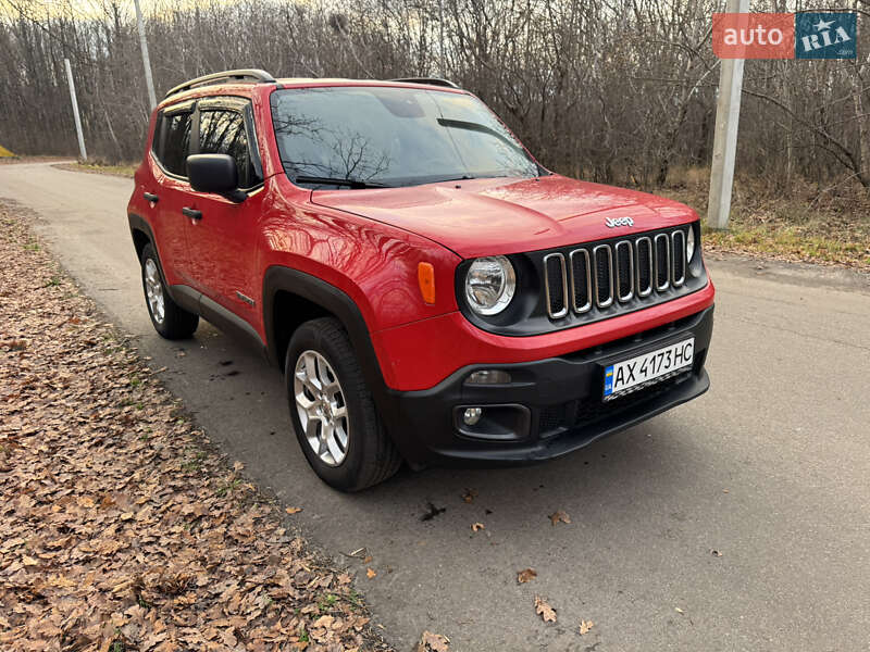 Внедорожник / Кроссовер Jeep Renegade 2015 в Харькове