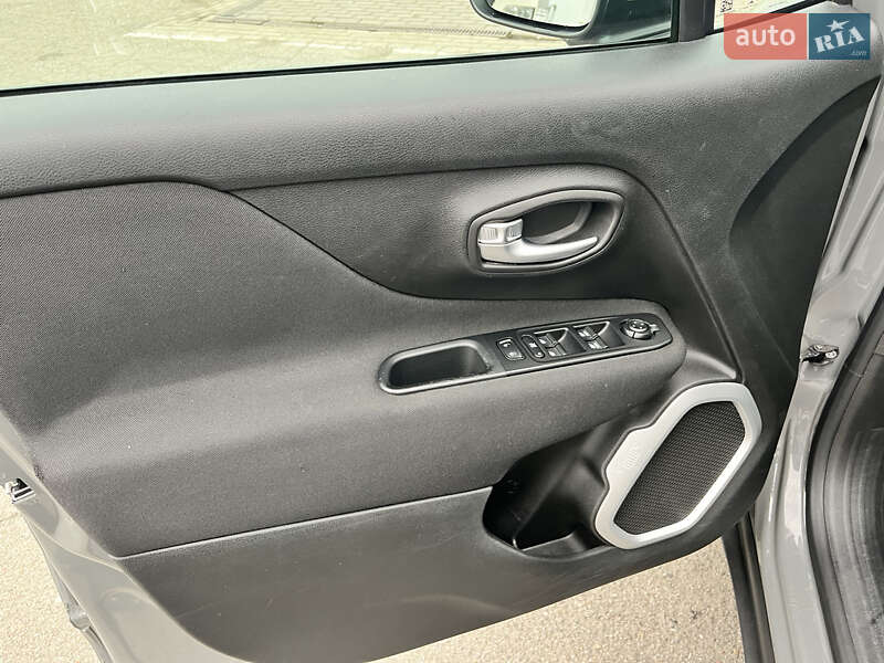 Внедорожник / Кроссовер Jeep Renegade 2019 в Василькове фото 44 Внедорожник / Кроссовер Jeep Renegade 2019 в Василькове