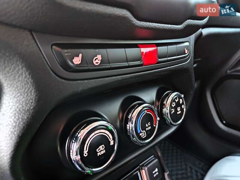 Внедорожник / Кроссовер Jeep Renegade 2017 в Киеве фото 44 Внедорожник / Кроссовер Jeep Renegade 2017 в Киеве