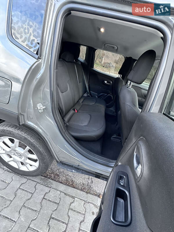 Внедорожник / Кроссовер Jeep Renegade 2019 в Киеве