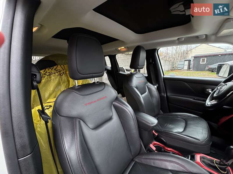 Внедорожник / Кроссовер Jeep Renegade 2016 в Виннице