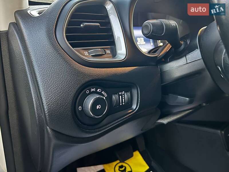 Внедорожник / Кроссовер Jeep Renegade 2018 в Ивано-Франковске