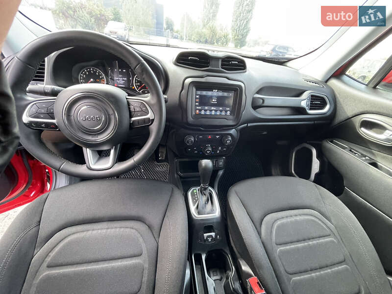 Внедорожник / Кроссовер Jeep Renegade 2020 в Нетешине