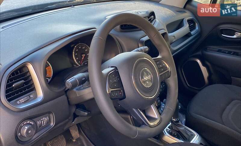 Внедорожник / Кроссовер Jeep Renegade 2022 в Киеве