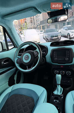 Внедорожник / Кроссовер Jeep Renegade 2015 в Львове
