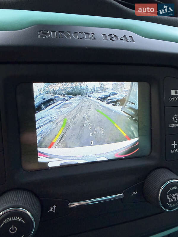 Позашляховик / Кросовер Jeep Renegade 2015 в Львові