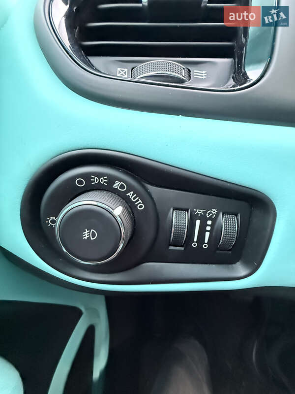 Позашляховик / Кросовер Jeep Renegade 2015 в Львові