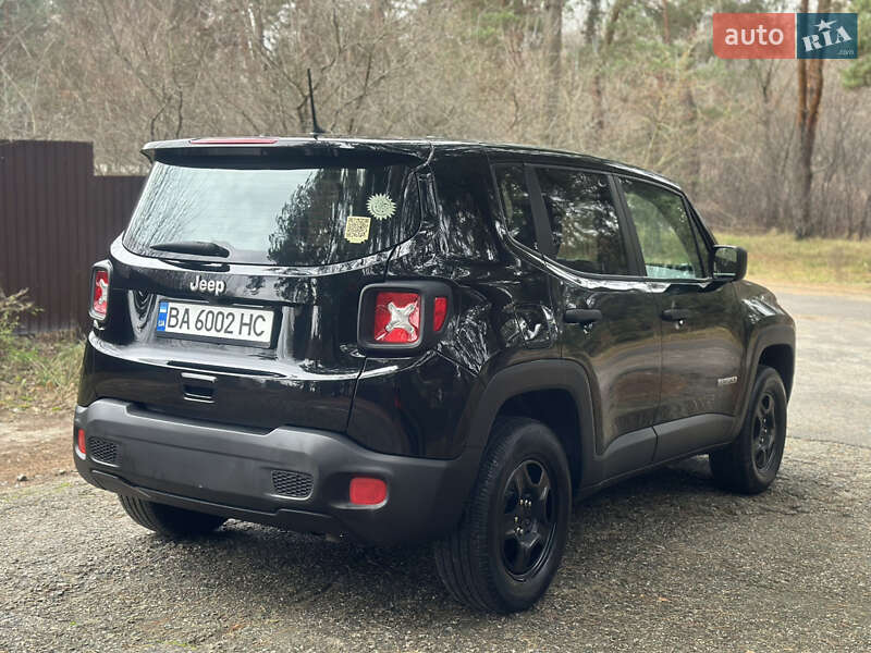 Внедорожник / Кроссовер Jeep Renegade 2017 в Киеве