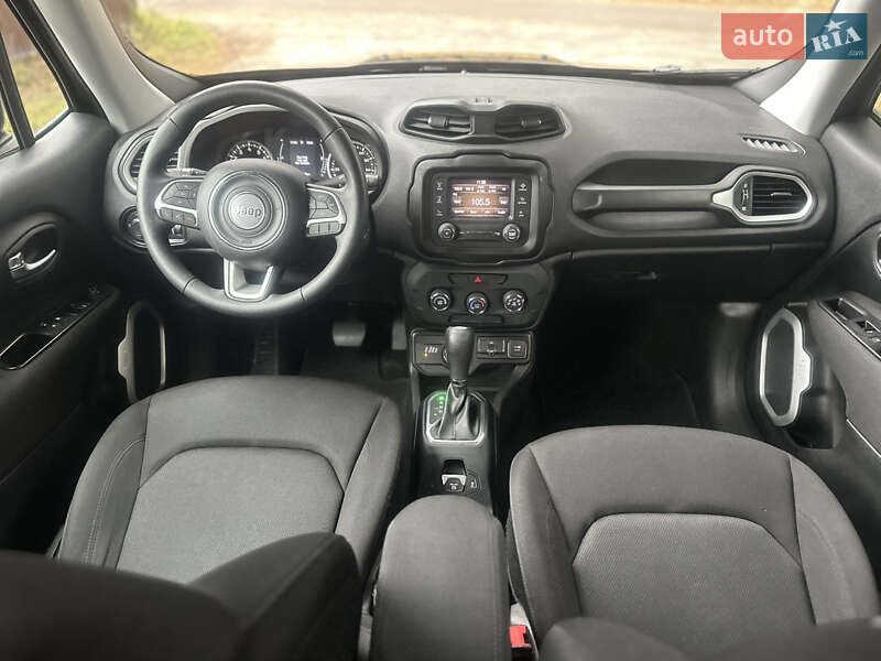 Внедорожник / Кроссовер Jeep Renegade 2017 в Киеве