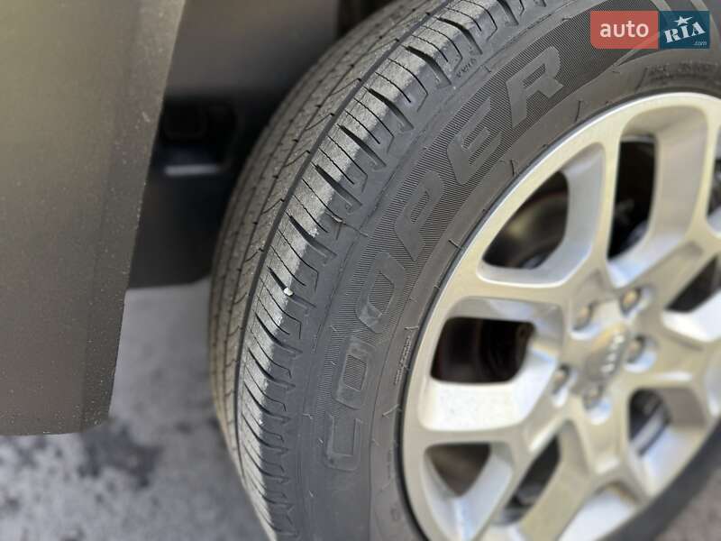 Позашляховик / Кросовер Jeep Renegade 2016 в Києві