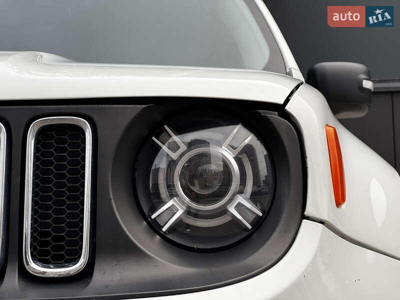 Внедорожник / Кроссовер Jeep Renegade 2016 в Киеве