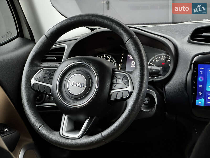 Внедорожник / Кроссовер Jeep Renegade 2016 в Киеве