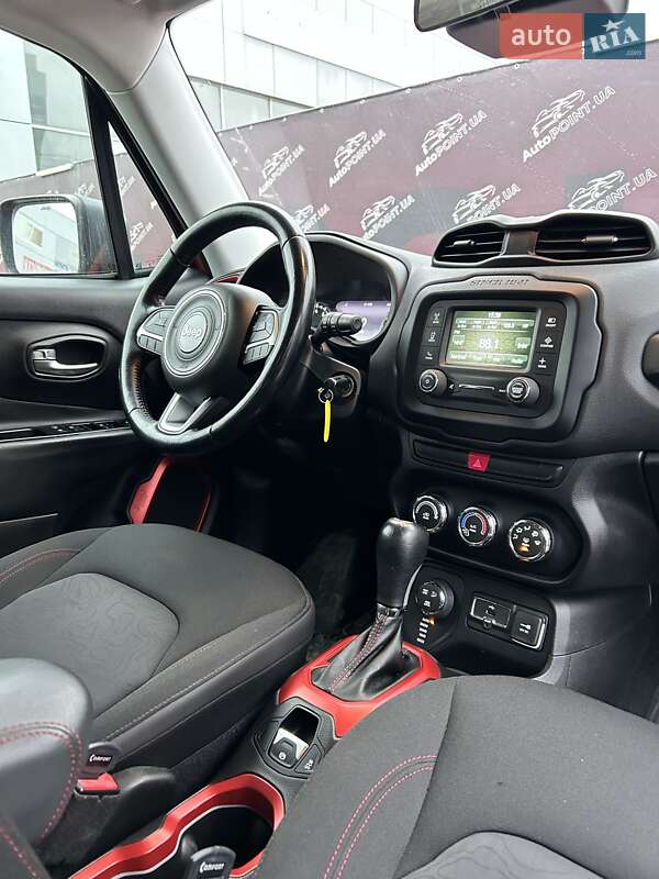 Внедорожник / Кроссовер Jeep Renegade 2015 в Сумах