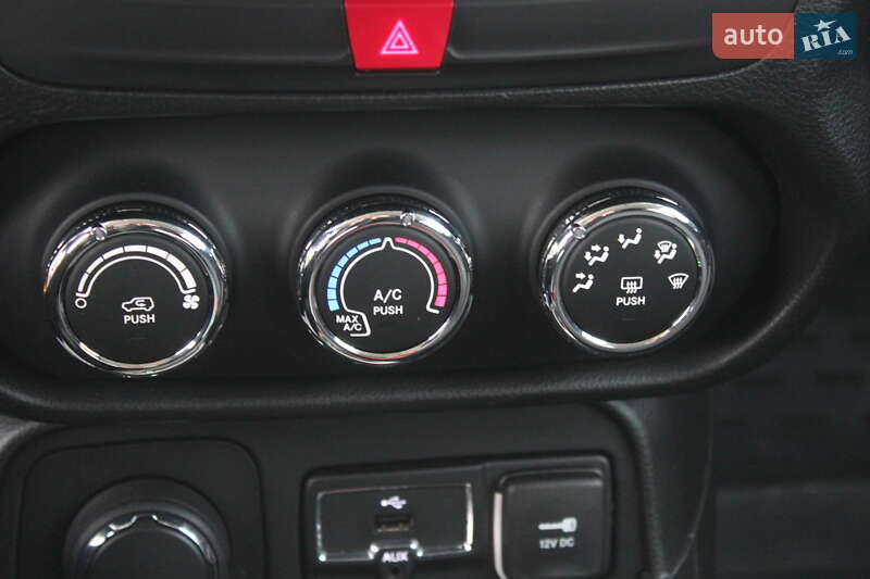 Позашляховик / Кросовер Jeep Renegade 2016 в Дніпрі фото 36 Позашляховик / Кросовер Jeep Renegade 2016 в Дніпрі