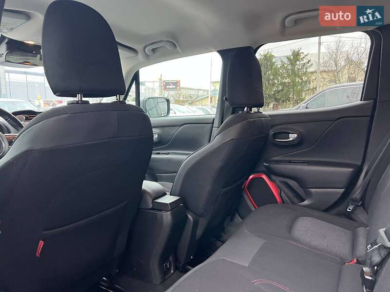 Позашляховик / Кросовер Jeep Renegade 2016 в Івано-Франківську фото 19 Позашляховик / Кросовер Jeep Renegade 2016 в Івано-Франківську
