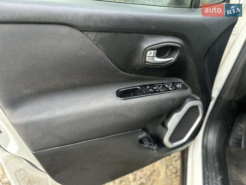 Позашляховик / Кросовер Jeep Renegade 2020 в Львові фото 15 Позашляховик / Кросовер Jeep Renegade 2020 в Львові