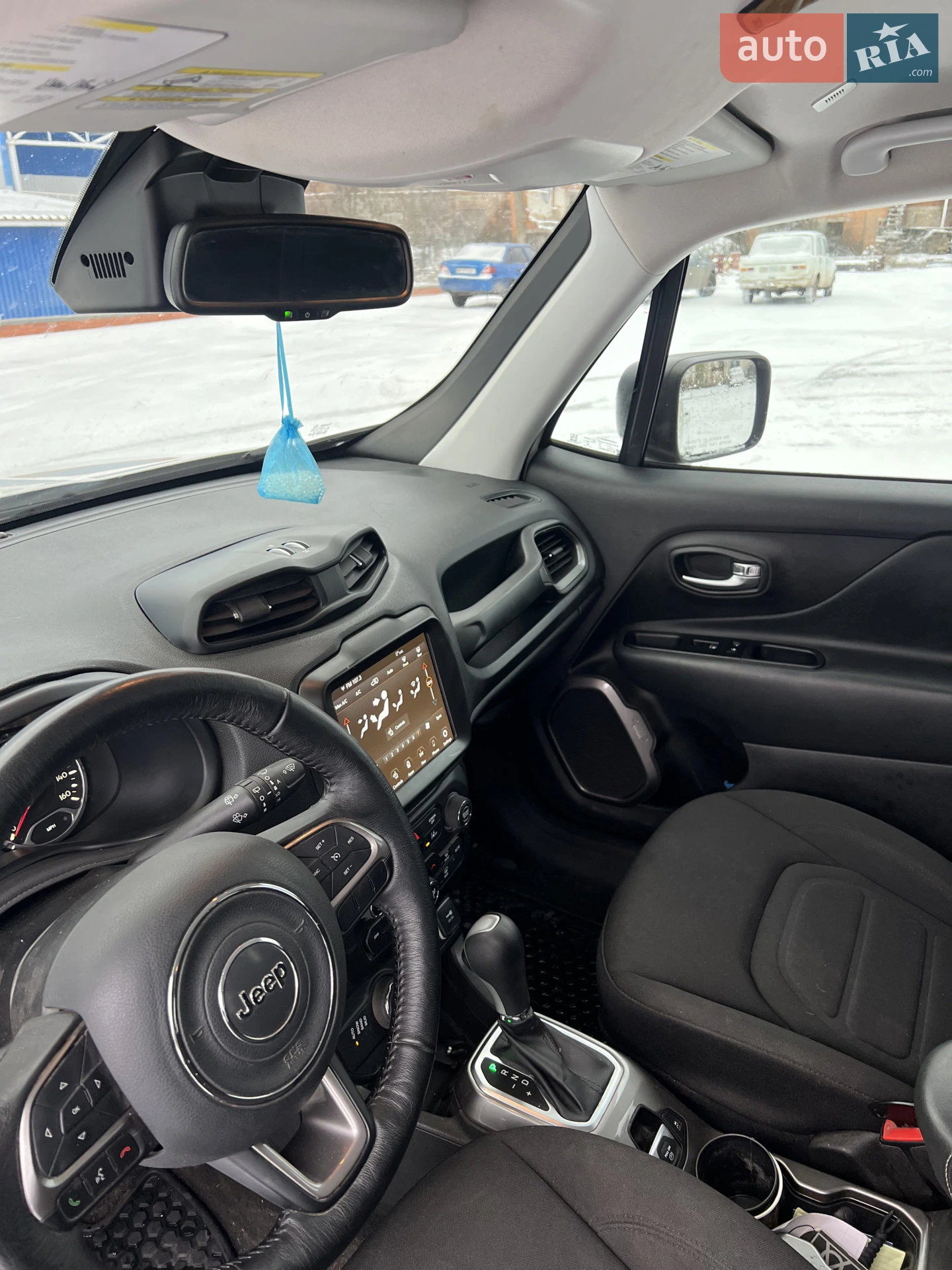 2022 Jeep Renegade - мініатюра 11