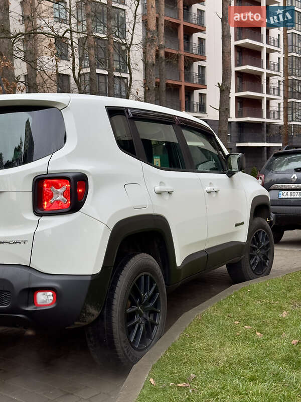 Внедорожник / Кроссовер Jeep Renegade 2018 в Киеве фото 8 Внедорожник / Кроссовер Jeep Renegade 2018 в Киеве