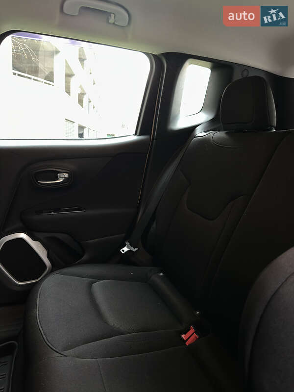 Внедорожник / Кроссовер Jeep Renegade 2018 в Киеве фото 26 Внедорожник / Кроссовер Jeep Renegade 2018 в Киеве