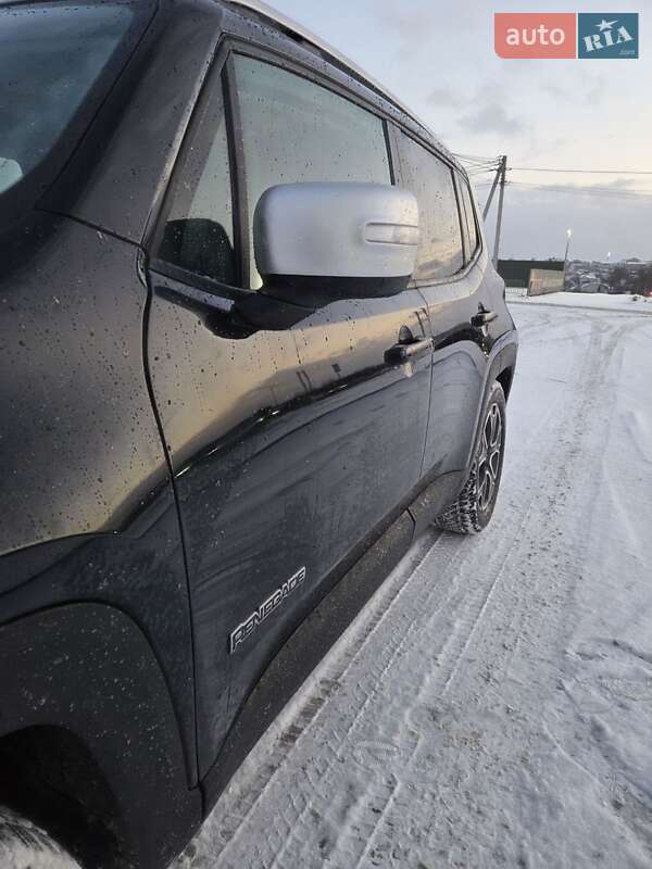 Внедорожник / Кроссовер Jeep Renegade 2015 в Львове