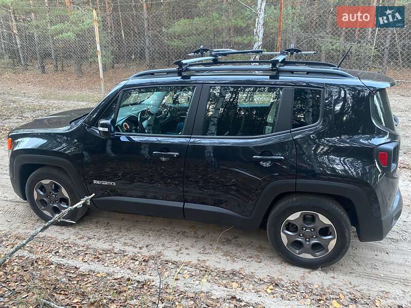Внедорожник / Кроссовер Jeep Renegade 2016 в Киеве