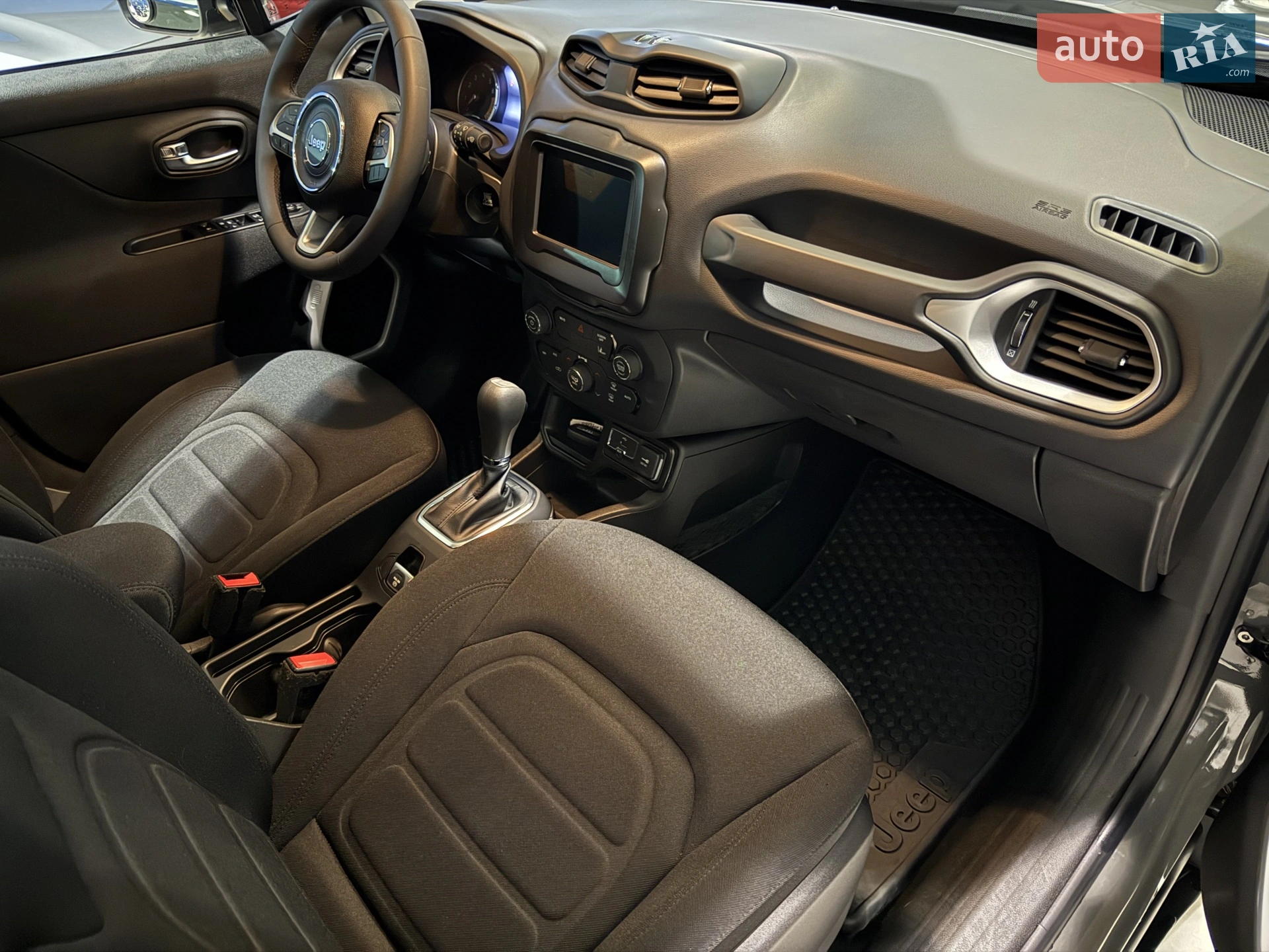 2021 Jeep Renegade - мініатюра 23