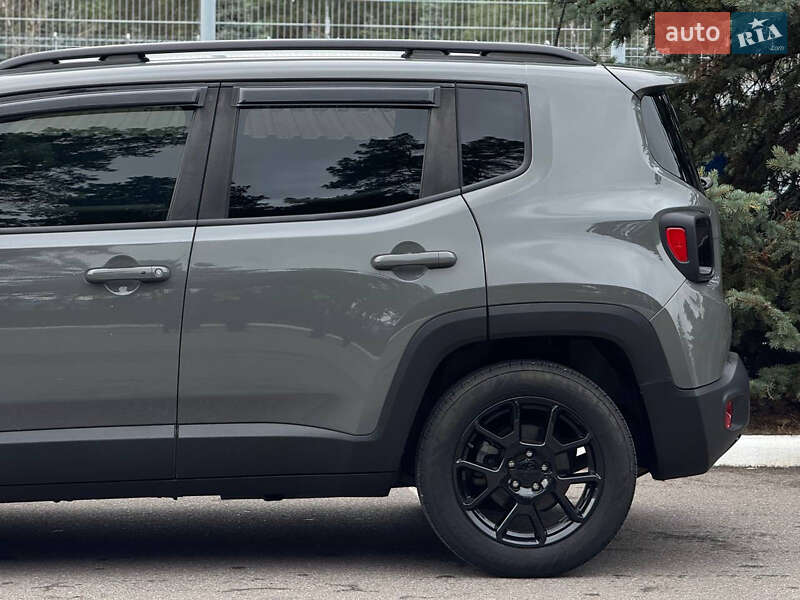 Внедорожник / Кроссовер Jeep Renegade 2020 в Киеве