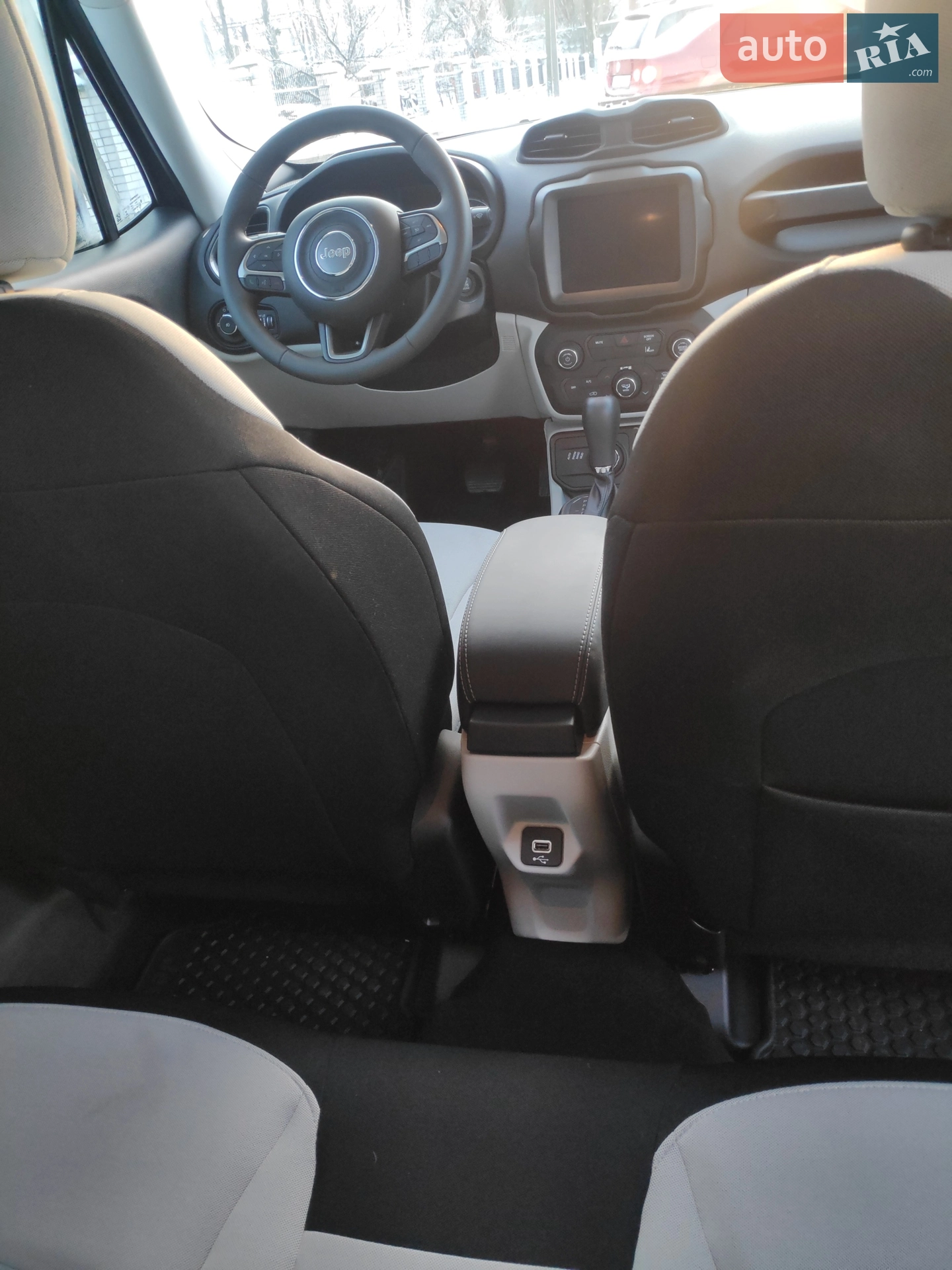 2022 Jeep Renegade - мініатюра 17