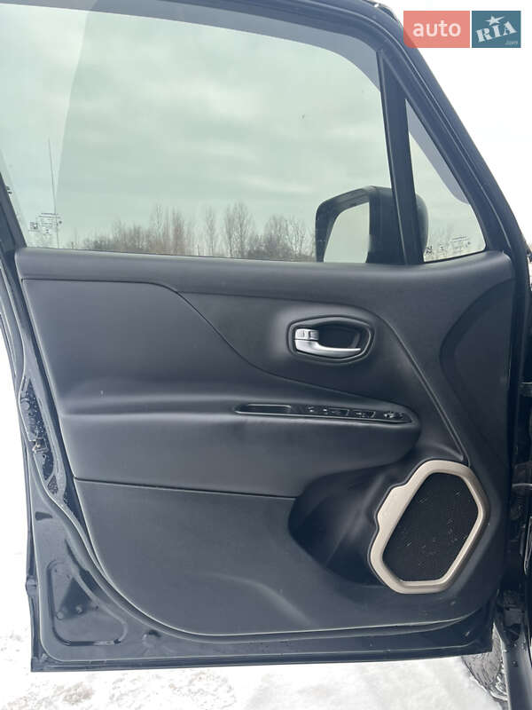 Внедорожник / Кроссовер Jeep Renegade 2017 в Бердичеве