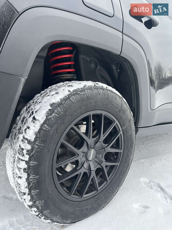 Внедорожник / Кроссовер Jeep Renegade 2017 в Бердичеве