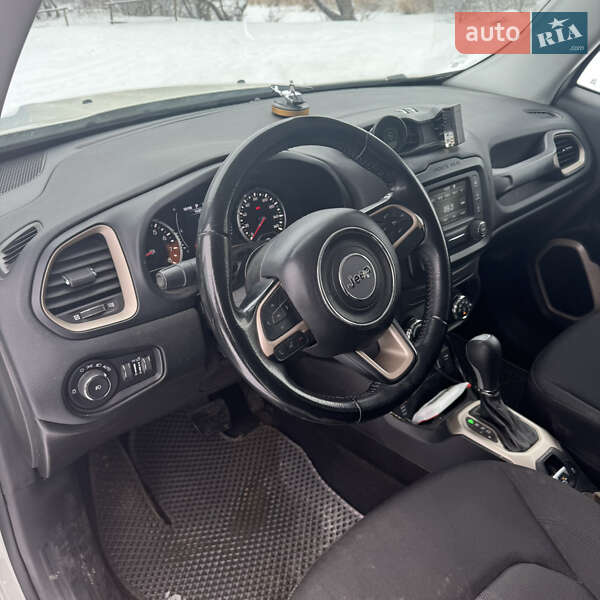 Внедорожник / Кроссовер Jeep Renegade 2017 в Чугуеве