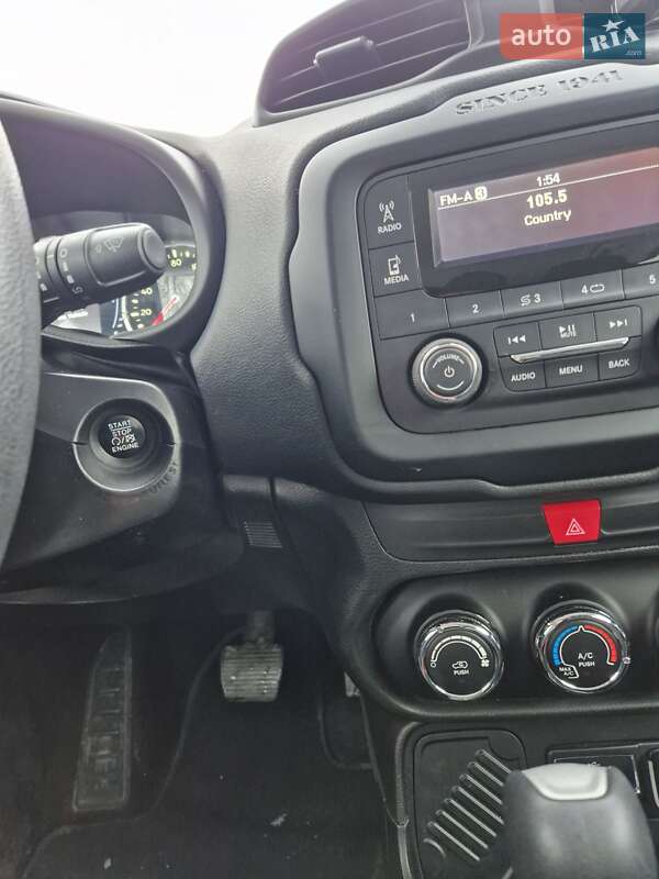 Внедорожник / Кроссовер Jeep Renegade 2017 в Киеве