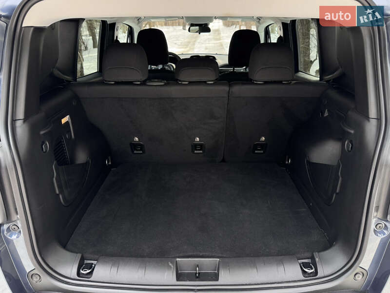 Внедорожник / Кроссовер Jeep Renegade 2023 в Киеве