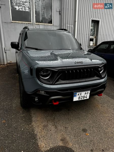 Внедорожник / Кроссовер Jeep Renegade 2016 в Кривом Роге