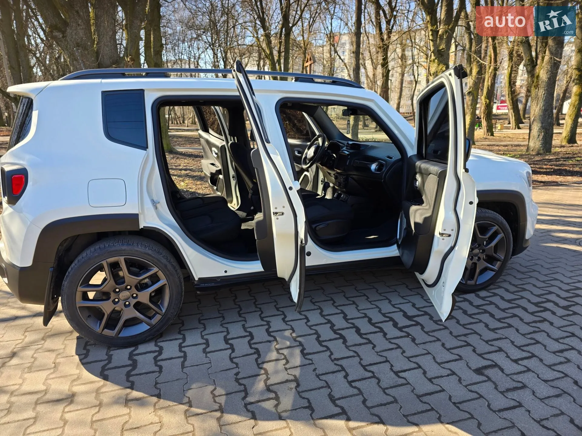 2020 Jeep Renegade - мініатюра 24