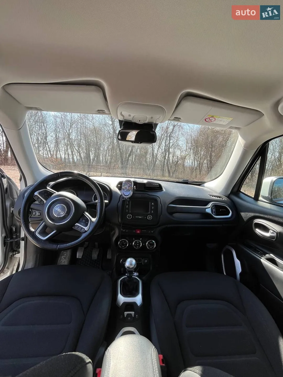 2015 Jeep Renegade - мініатюра 7
