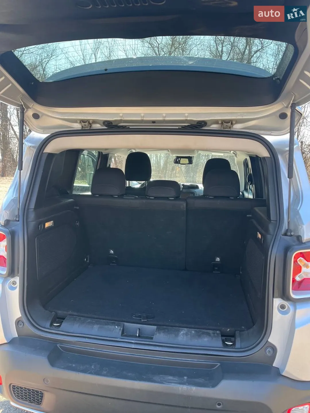 2015 Jeep Renegade - мініатюра 11