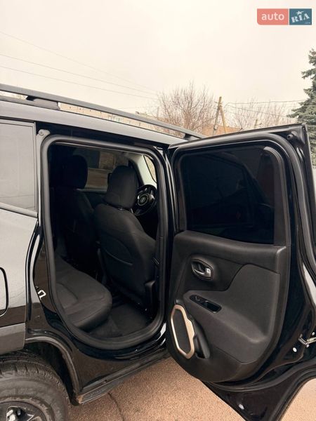 Внедорожник / Кроссовер Jeep Renegade 2016 в Прилуках