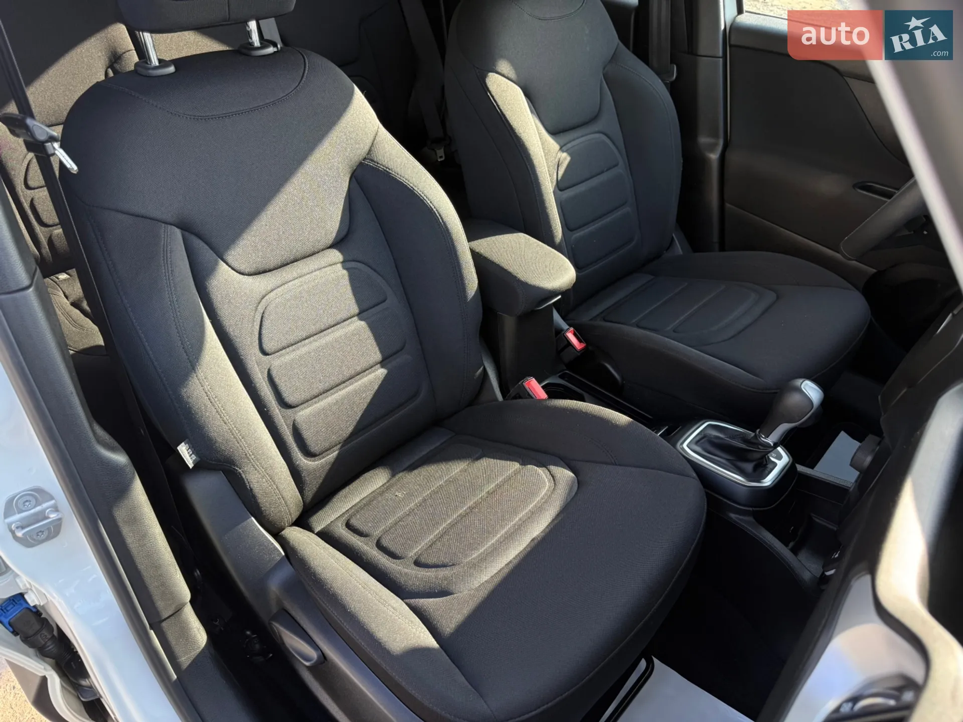 2020 Jeep Renegade - мініатюра 8