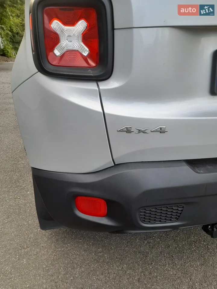 2016 Jeep Renegade - мініатюра 13