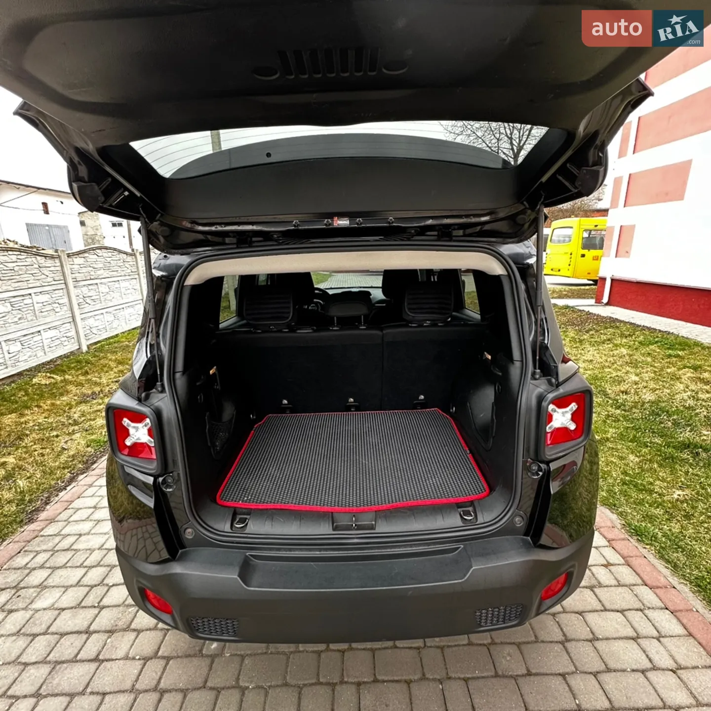 2017 Jeep Renegade - мініатюра 9