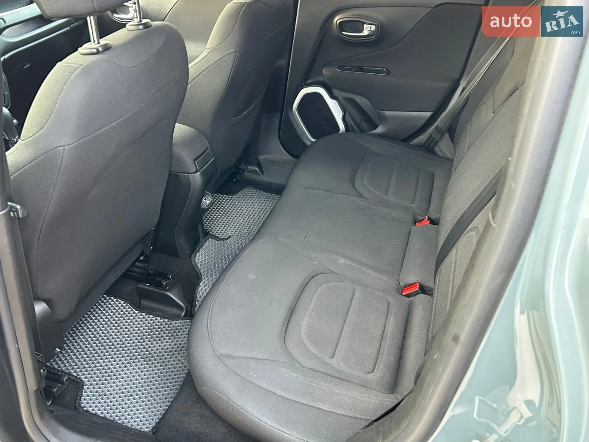 2018 Jeep Renegade - мініатюра 11