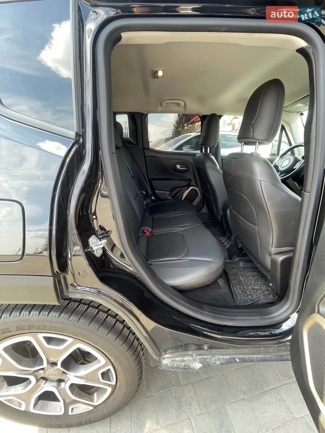 2015 Jeep Renegade - мініатюра 26