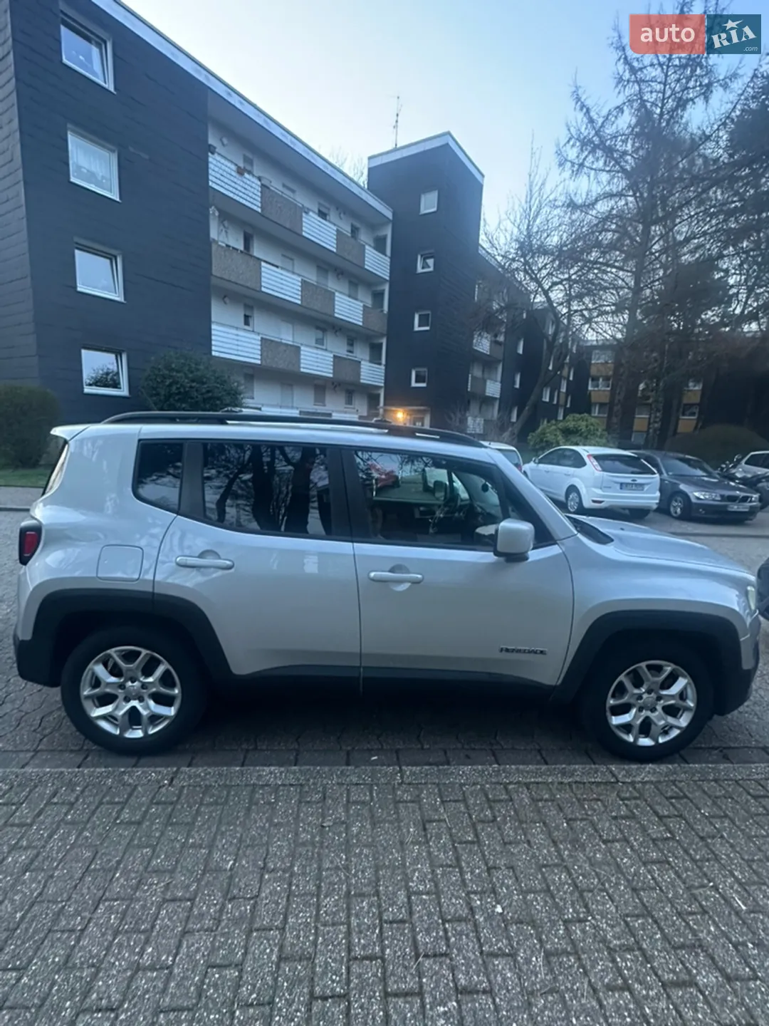 2016 Jeep Renegade - мініатюра 4