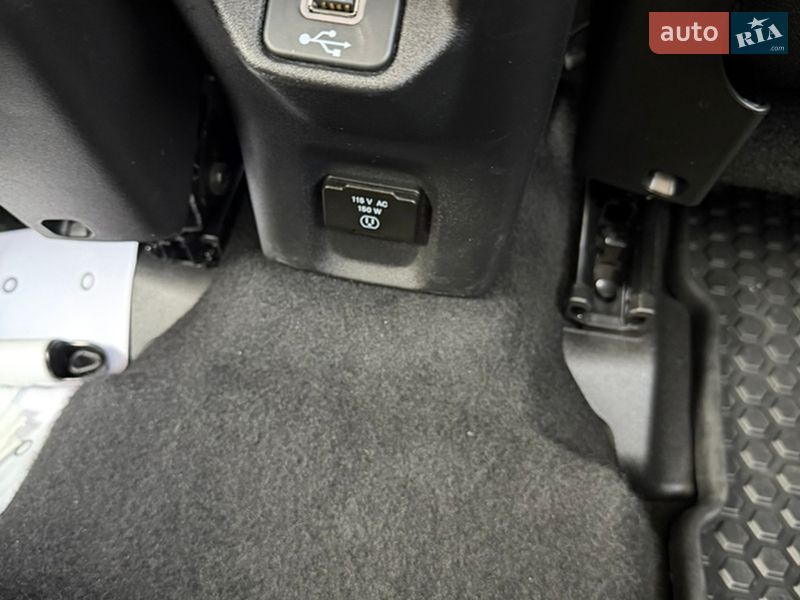 Внедорожник / Кроссовер Jeep Renegade 2019 в Киеве