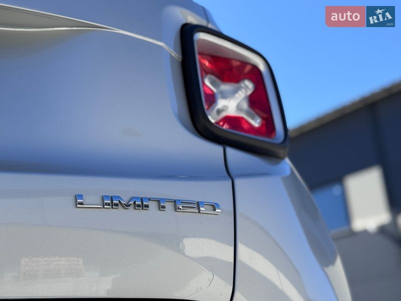 Внедорожник / Кроссовер Jeep Renegade 2017 в Киеве