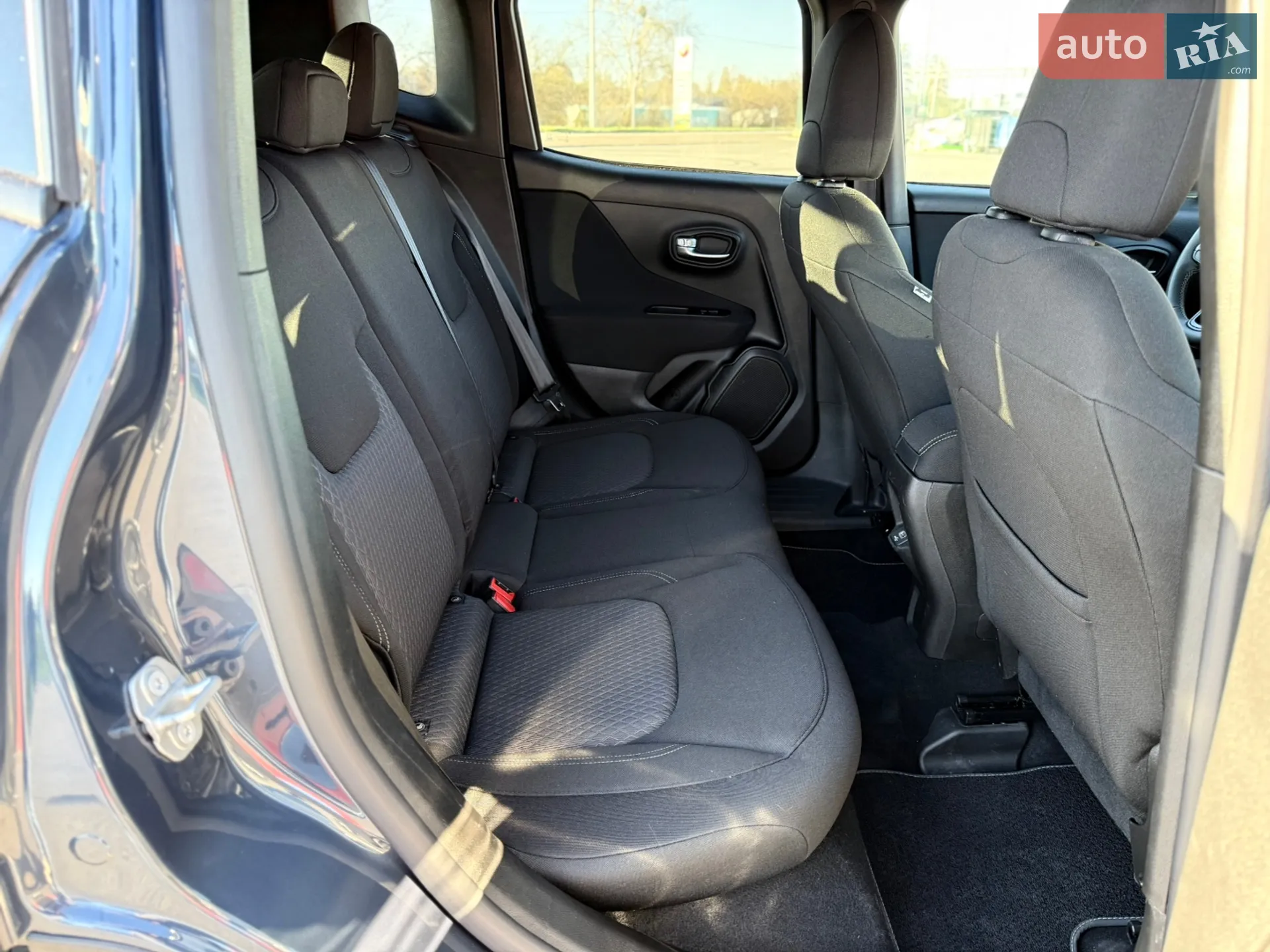 2020 Jeep Renegade - мініатюра 41