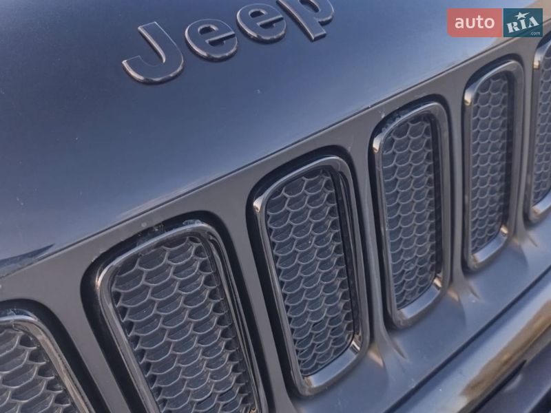 Позашляховик / Кросовер Jeep Renegade 2017 в Дніпрі